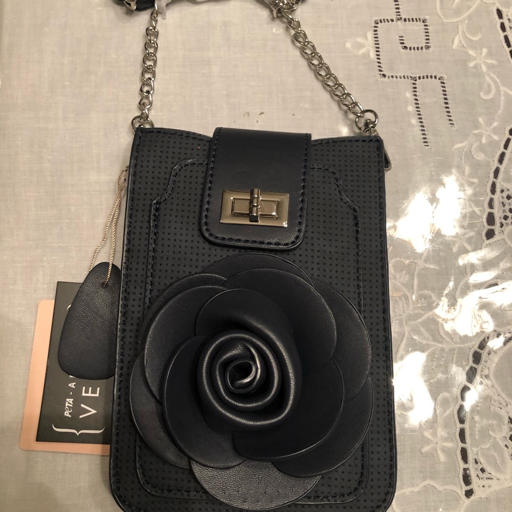 NWT Navy Phone carrier with removable strap